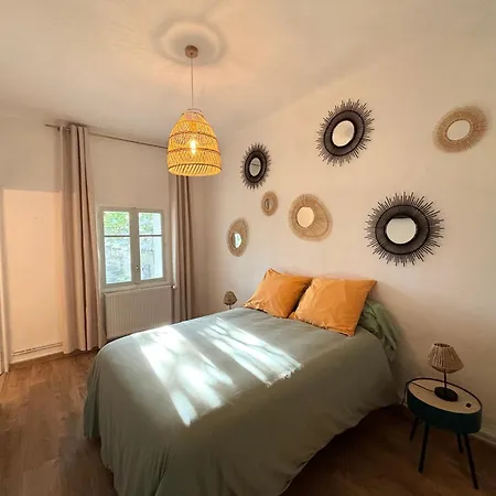 Appartement eygalieres avec petit jardin Extérieur photo